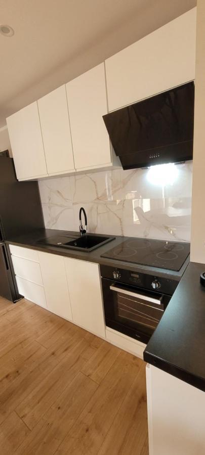 Sloneczny Apartament Z Ogrodkiem Gdansk Exterior photo