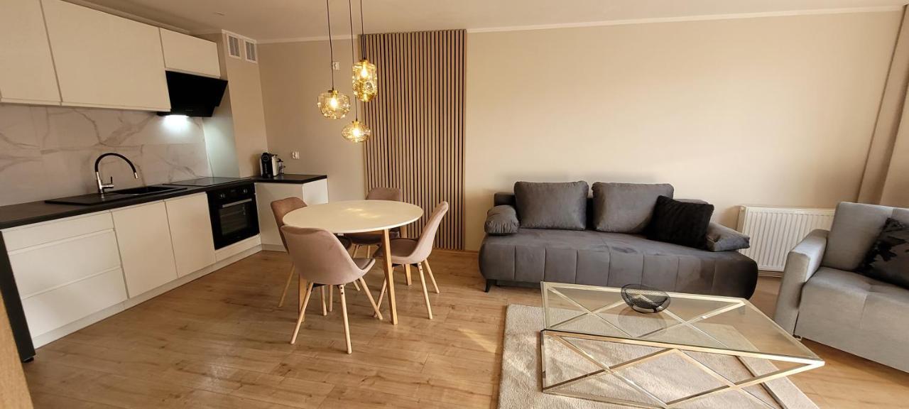 Sloneczny Apartament Z Ogrodkiem Gdansk Exterior photo